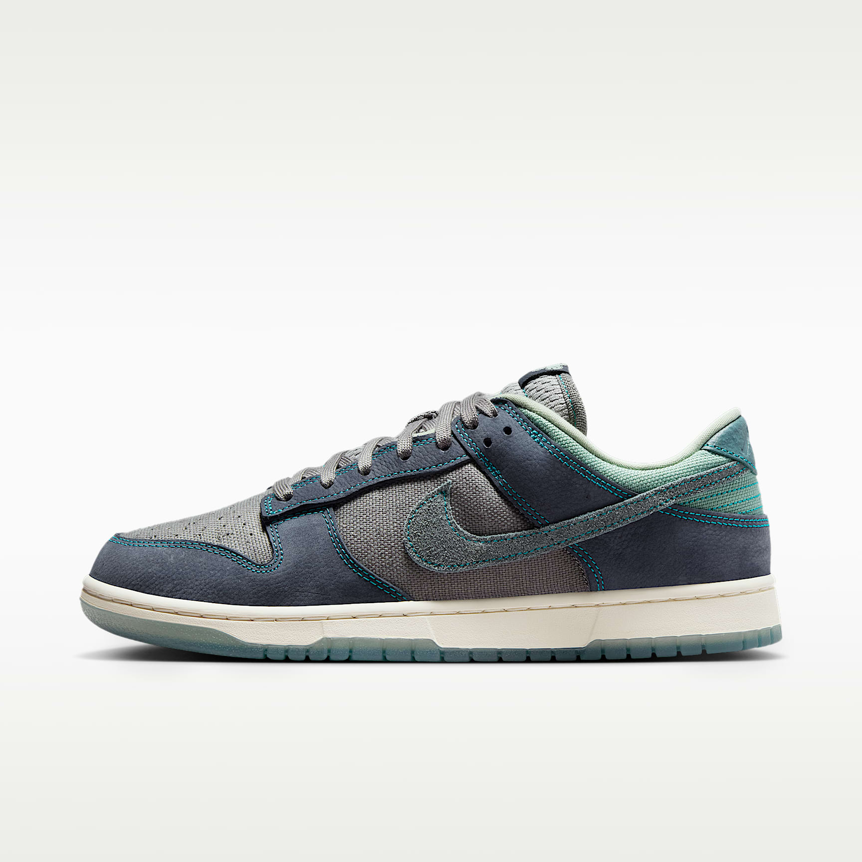 Nike Dunk Low Retro SE Men's Shoes. Nike ID